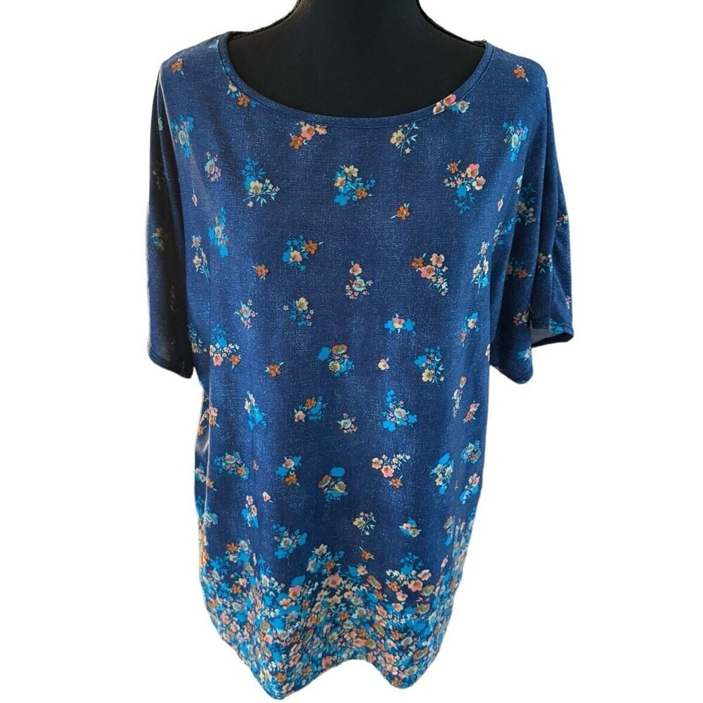 American City Wear‎ Women’s Blue Floral Top Sz Large